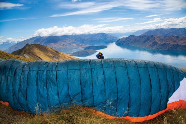 The wind hunters - Vimarsana News
